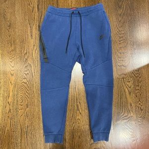 Men’s Nike blue sweatpants - size medium - great condition